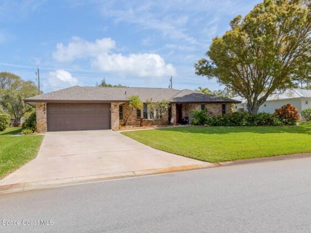 House for sale in Indialantic