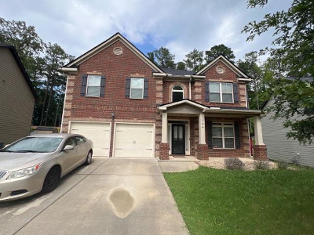House for sale in Red Oak, Georgia