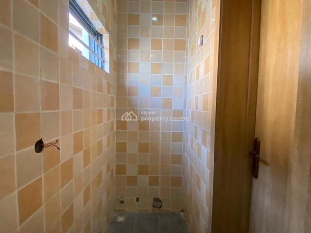 Flat for sale in Eti Osa, Lagos