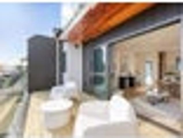 Townhouse for sale in Te Atatū Peninsula, Henderson-Massey