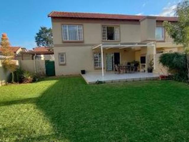Townhouse for sale in Waterkloof, Gauteng