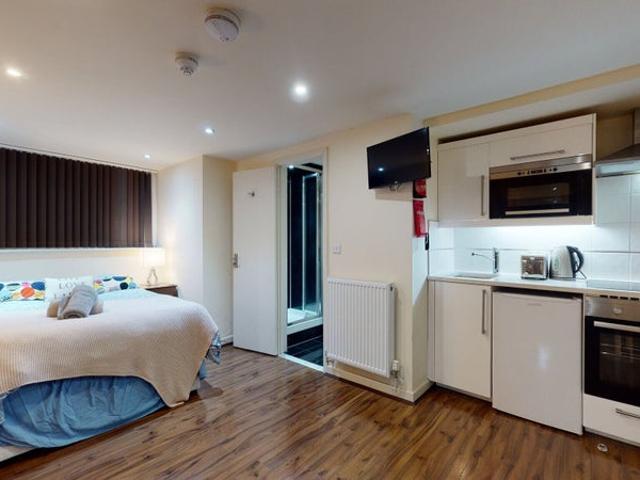Studio for rent in Cricklewood, Greater London