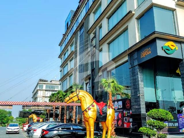Building for rent in لاہور, لاہور ڈویژن