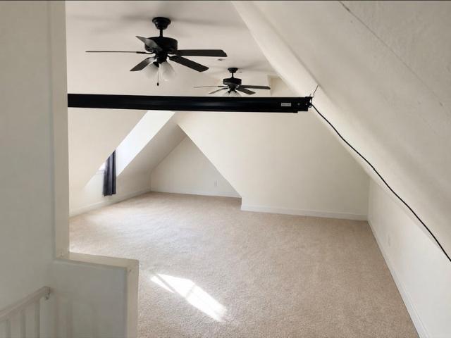 Room for rent in Canoga Park, California