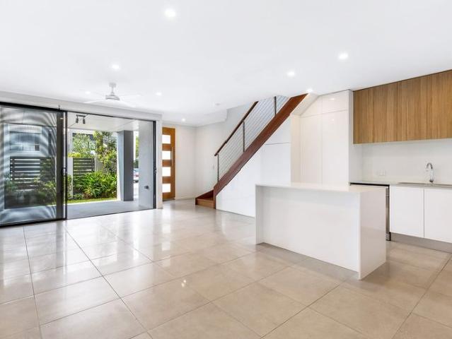 Townhouse for rent in Fernbrook, Queensland