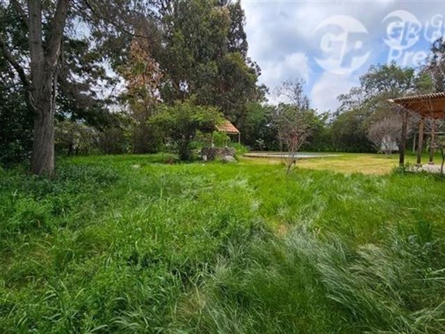 Mostazal, Casa De Campo Los Maitenes / Reserva La Candelaria