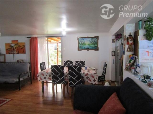 Mostazal, Pasaje Nicanor Parra, casa 7 Villa Los Poetas, La Punta