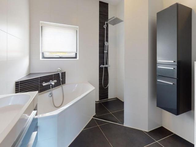 Appartement te huur in Tuitjenhorn, Kerkbuurt