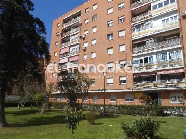Apartamento en alquiler en Villafontana II, Móstoles