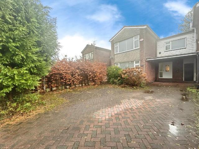 House for rent in Heald Green, Greater Manchester
