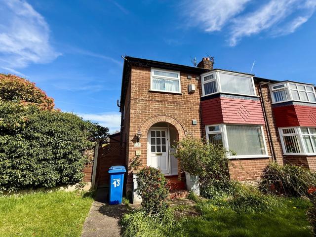 House for rent in Heald Green, Greater Manchester
