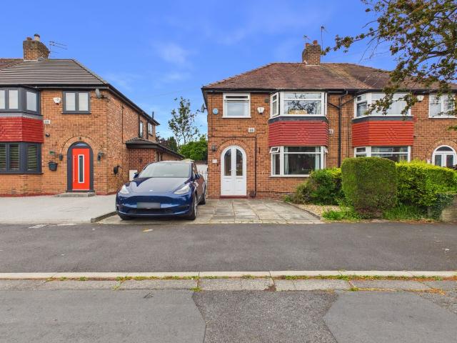 House for rent in Heald Green, Greater Manchester