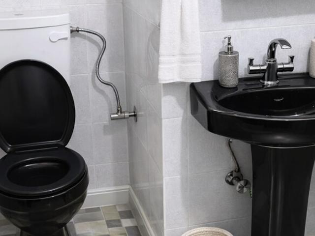 Property for rent in Deri