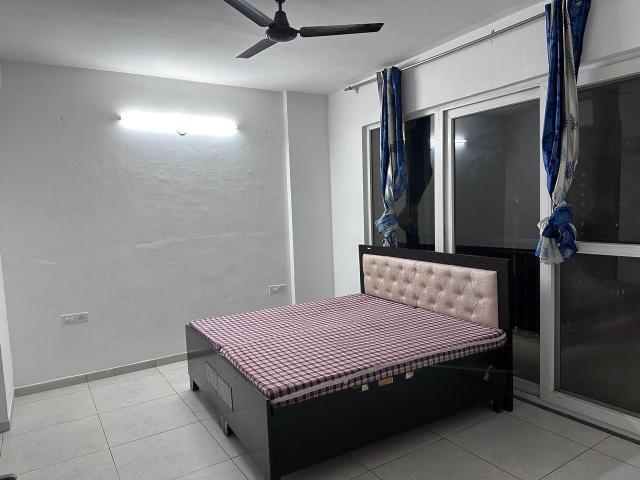 Flat for rent in Zirakpur, Punjab