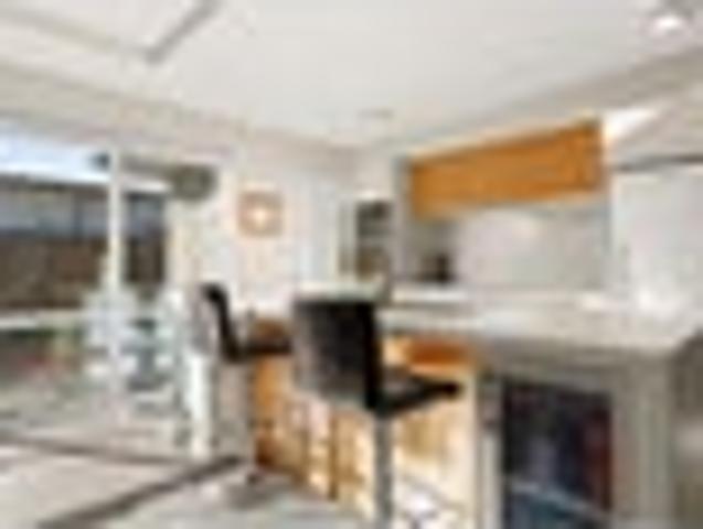 House for sale in Chaslands, Canterbury