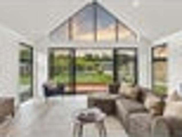 House for sale in Otakou
