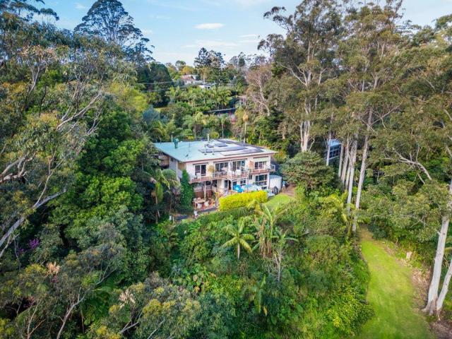 Cottage for sale in Tamborine Mountain, Queensland