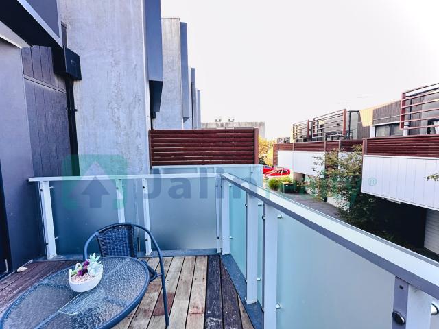 Townhouse for sale in Camerons Creek, Victoria