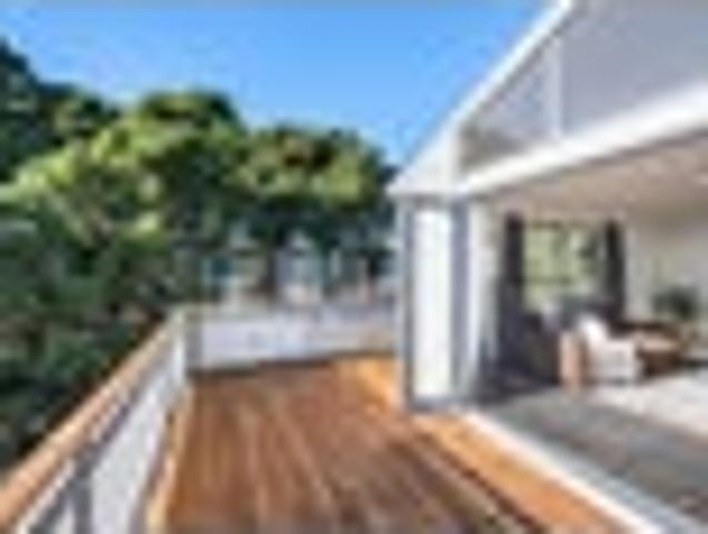 House for sale in Days Bay, Wellington