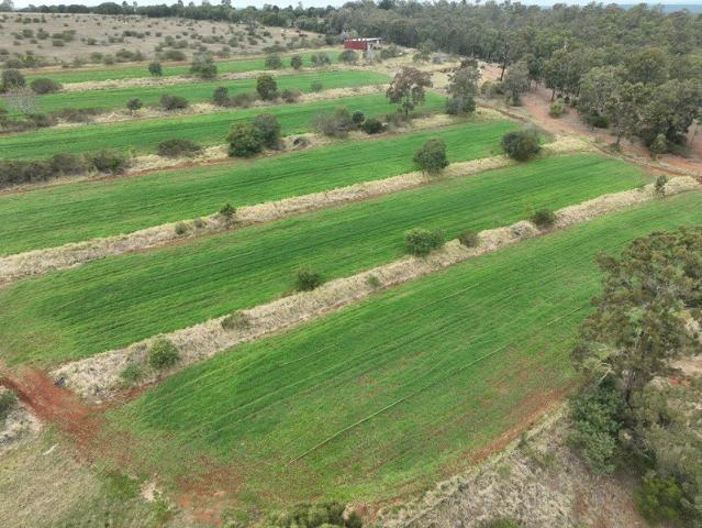 Cottage for sale in Oakdale, Queensland