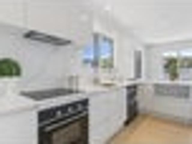 House for sale in Birkenhead, Kaipātiki
