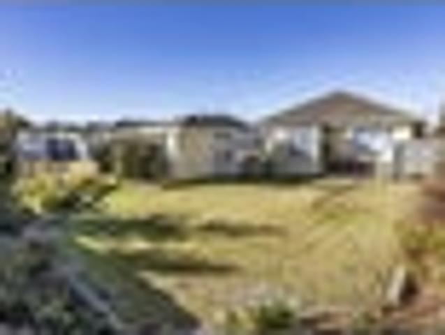 House for sale in Chaslands, Canterbury