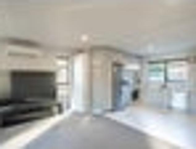 Apartment for sale in Chaslands, Canterbury