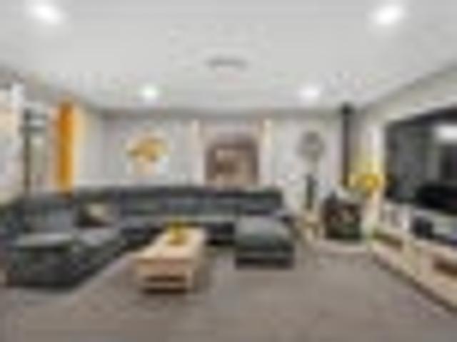 House for sale in Chaslands, Canterbury