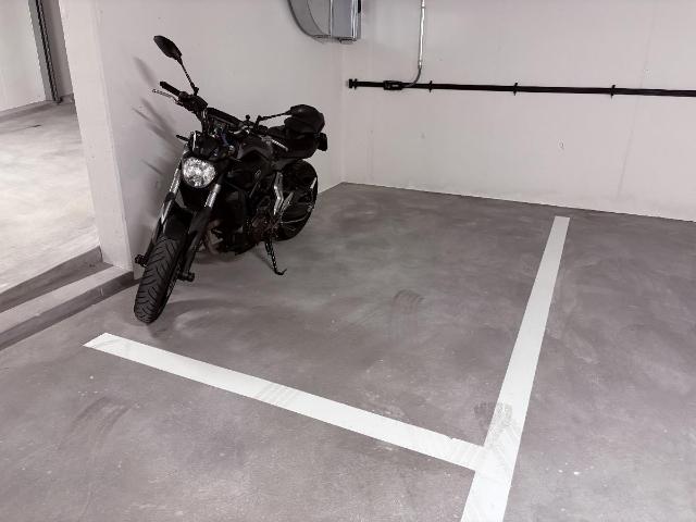 Garage mieten in Russikon, Zürich