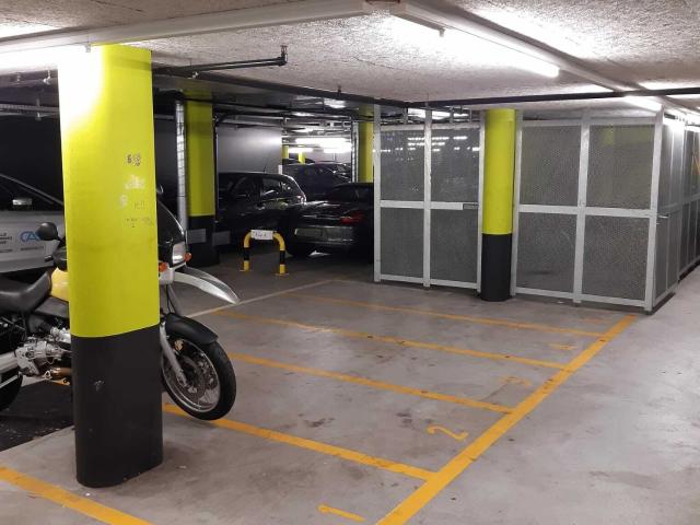 Immobilie mieten in Einigen, Zürich