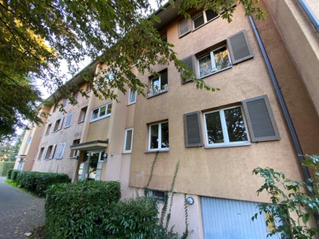 Garage mieten in Einigen, Zürich