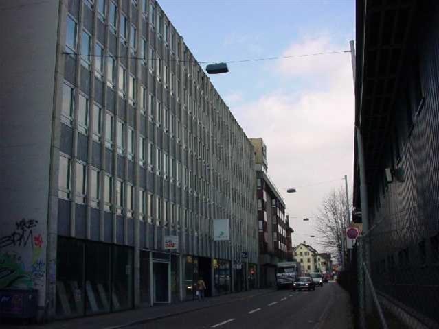 Wohnung mieten in Einigen, Zürich