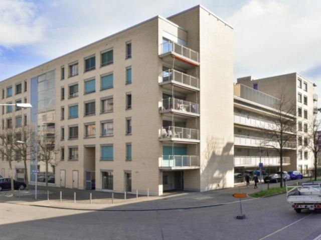 Garage mieten in Einigen, Zürich