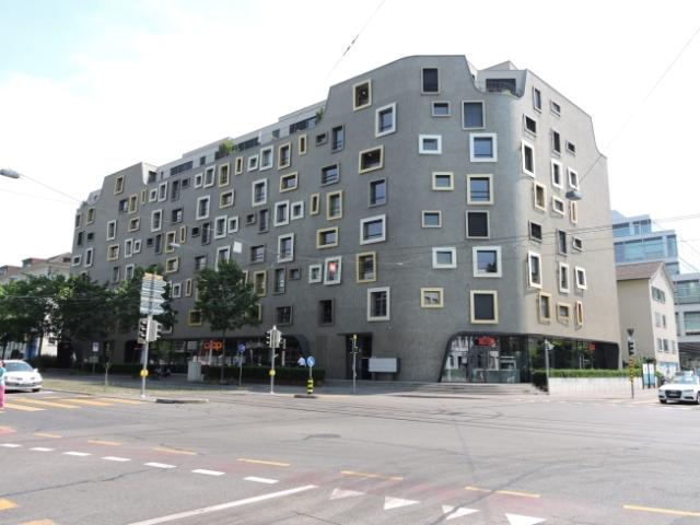 Garage mieten in Einigen, Zürich