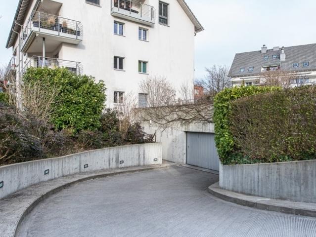 Garage mieten in Oberengstringen, Zürich