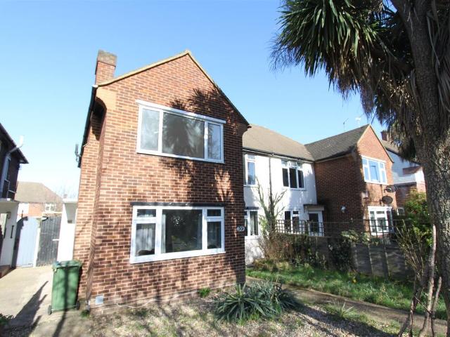 House for rent in London Borough of Bromley, Greater London