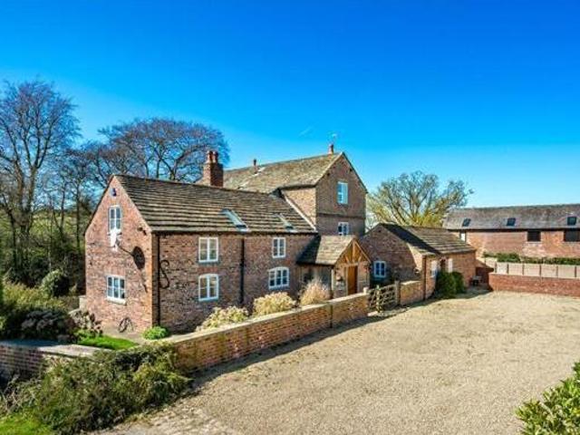 House for sale in Macclesfield