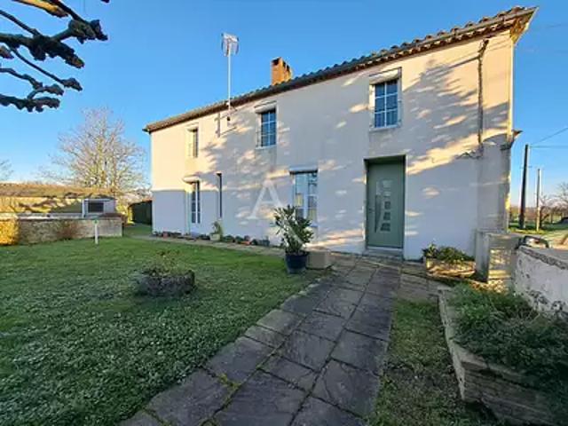 Maison vente à La Chaussée Saint-Fiacre, Mouchamps