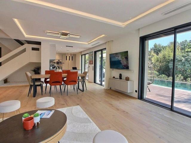 Maison location à Saint-Basile, Mougins
