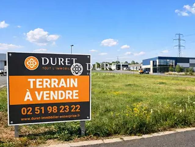 Terrain vente à Fontenay-le-Comte, Mouilleron-en-pareds