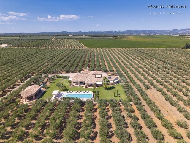 Château vente à Moulès, Arles
