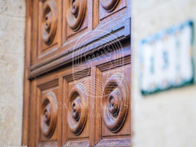 Maison vente à Nîmes, Comps