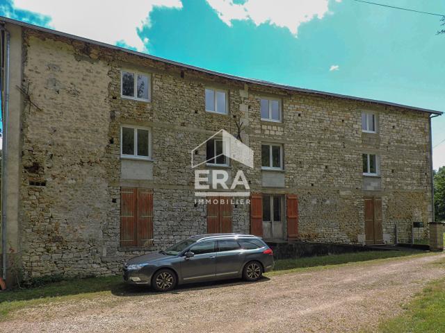 Maison vente à Montmorillon, Charroux