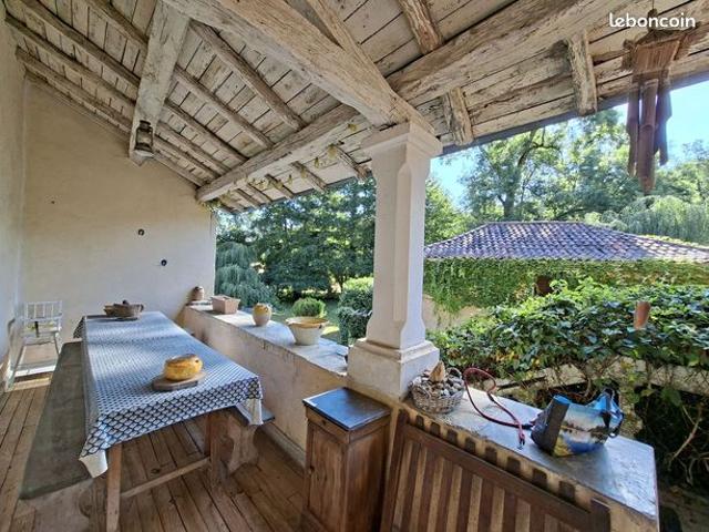 Maison vente à Nontron, Bussac
