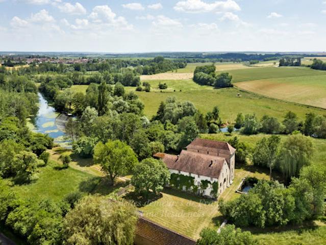 Ferme vente à Ravières, Yonne