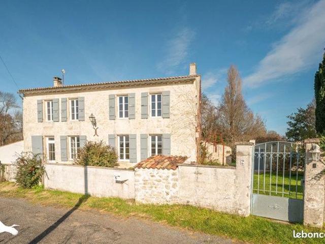 Maison vente à Saintes, Thaims