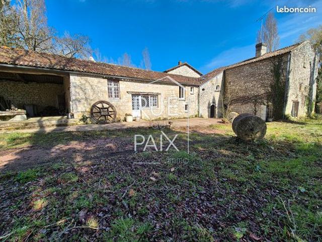 Maison vente à Châtellerault, Les Trois-moutiers