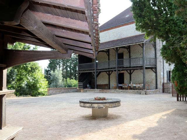 Maison vente à Mâcon, La Truchère