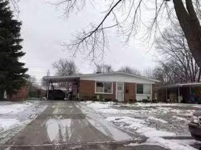 House for sale in Troy