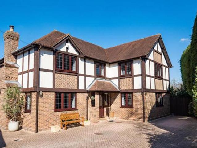 House for sale in Moulsham Green, Hart